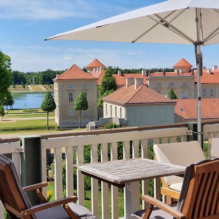 Loggiahaus Am Schloss, 5 Ferienwohnungen, Teils Mit Schloss- Und Seeblick Rheinsberg Bagian luar foto