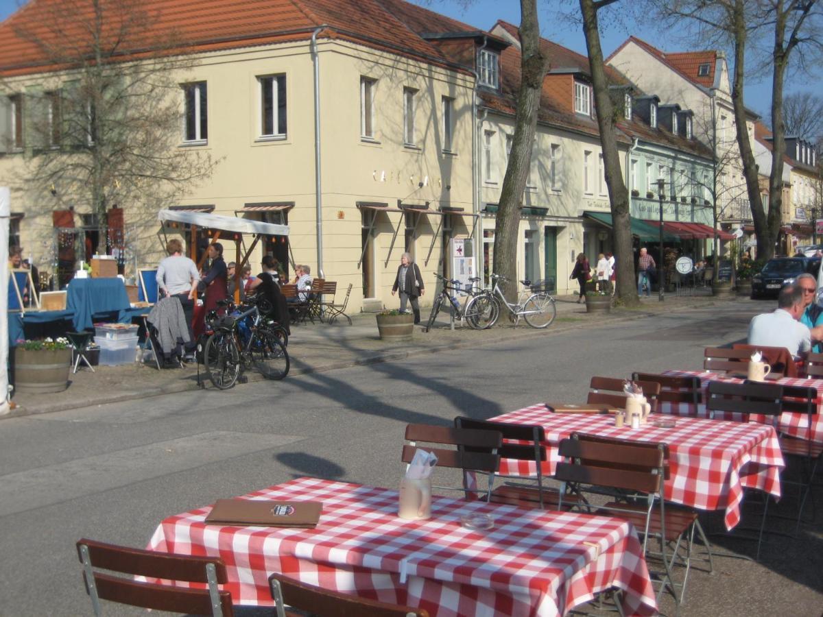 Loggiahaus Am Schloss, 5 Ferienwohnungen, Teils Mit Schloss- Und Seeblick Rheinsberg Bagian luar foto